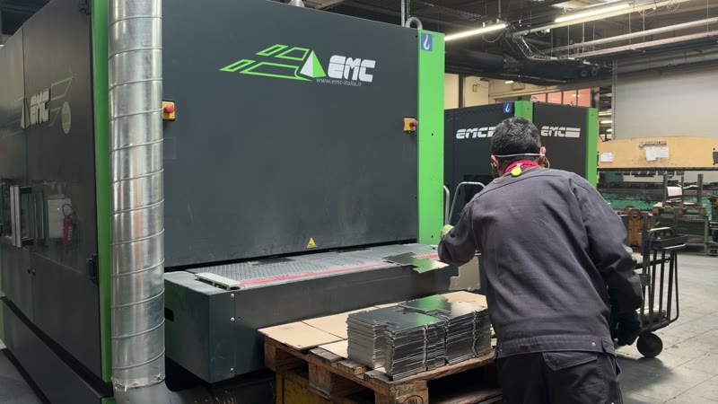 Une vue de l’atelier et de ses machines